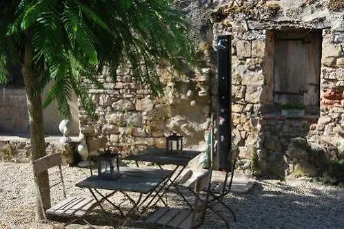 La Maison Au Puits Cordes-sur-Ciel Guest house
