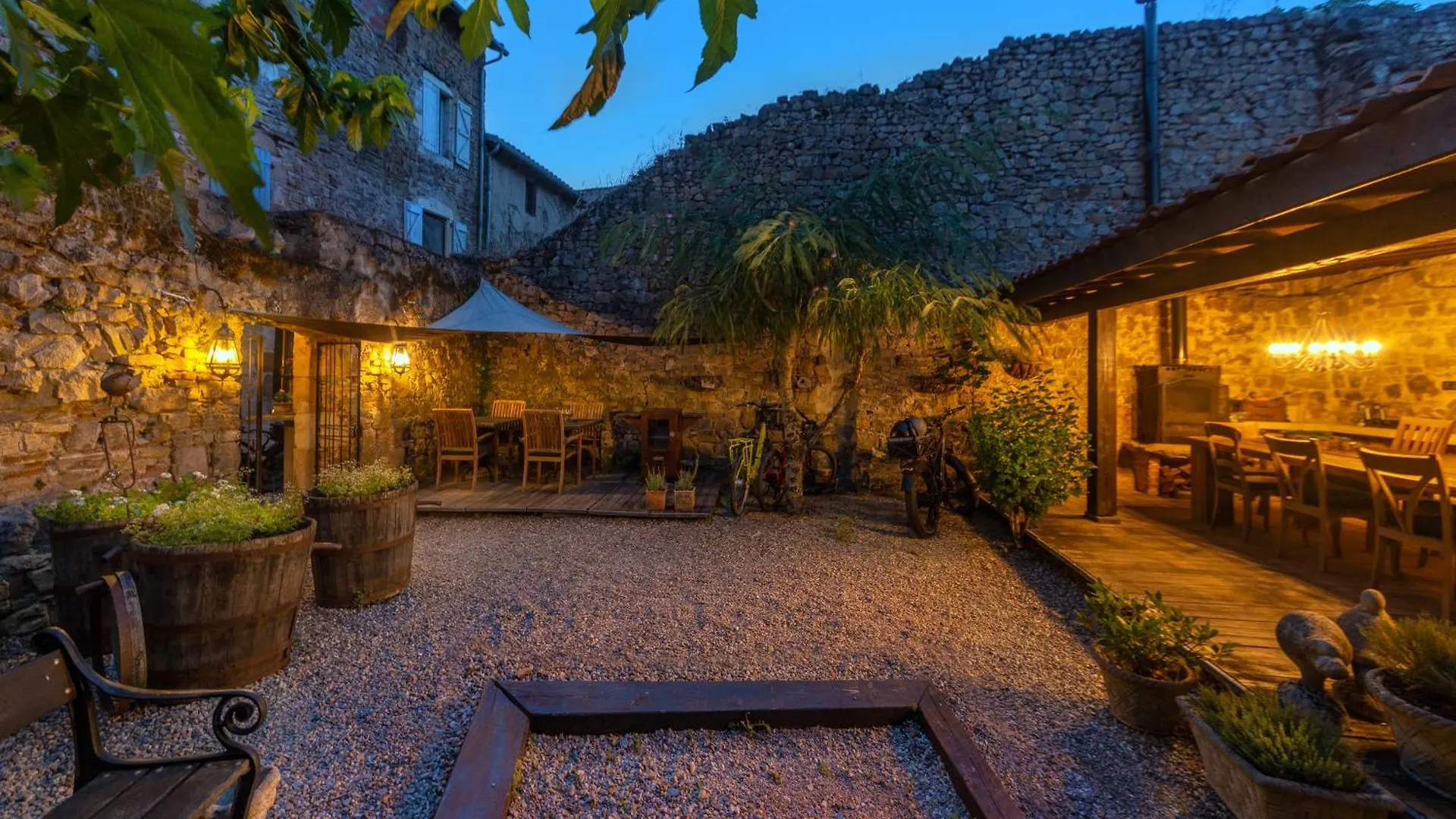 La Maison Au Puits Cordes-sur-Ciel Frankrijk